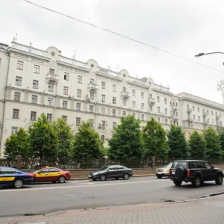 Centre! Volodarskogo Apartment